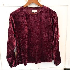 4/$20 Melló Day red velvet shirt size S